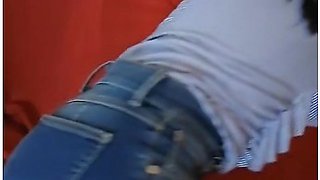 She Gives Me Ass For Taking Her In My Car To Her Boyfriends House