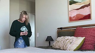 Amateur Blonde Teen Plays Solo with Toy Webcam Porn