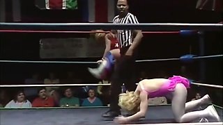 women pro wrestling