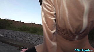 Megan Loves Knob Outdoors