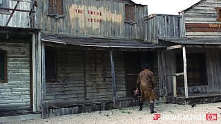 Luke Hardy's Blonde Bondage Passion Ignites Wild Threesome Desire