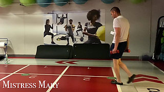 A Fan Saw Mistress in the Gym