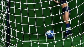 Amateur Webcam Teen Flashes Masturbates