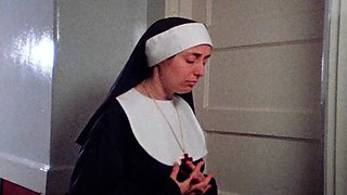 Spicy brunette amateur drilled hardcore on camera