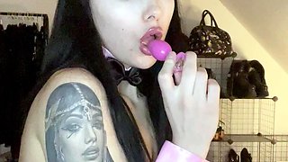 Romanian amateur webcam teen masturbate