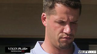 MILFY Anal-Loving MILF Paris Lincoln Gets Her Flawless Ass Filled Up