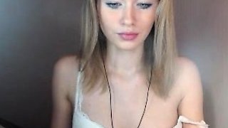 Blonde babe scarlet solo webcam