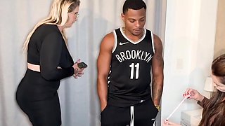 Couple of curvy milfs shared a BBC in bed