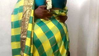 Tamil Saree Hot Busty Aunty Fucking in House