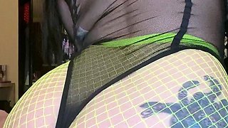 Sexy hottie Anetta Keys enjoys a solo toy masturbation