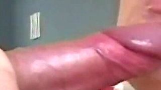 Nicoletta - MILF Cum Gulper