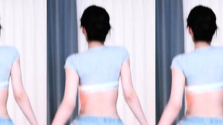 Amateur Webcam Cute Teen Plays Solo with Big Dildo