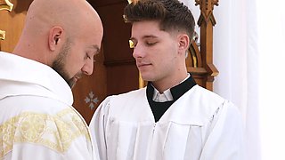 Adam Snow enjoying Dex Devalls cock and hole