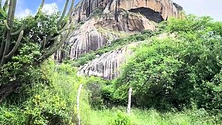 Uma brasileira famosa youtuber tem creampie em vlog de