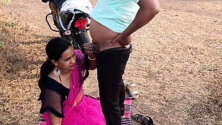 Indian Wife Outdoor Blowjob Licking Fingered and Fucked