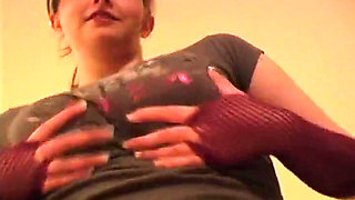 Solo Dream Babes: Liz and Her Amazing Boobs