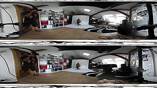 Junoesque Victoria's victoria pure clip