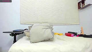 Webcam Suggar M1lf 3: Big Tits, Big Ass  Blonde Porn