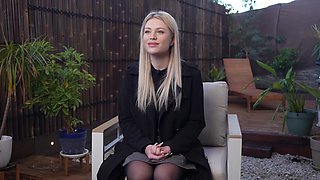 After her striptease, Cristal is rewarded… - Jacquie et Michel TV