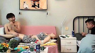 cute blonde amateur webcam teen showing