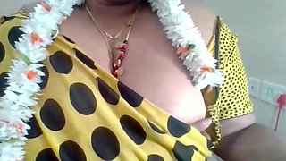 Telugu Yellow Saree Aunty Open Bigboobs Sucking Puffy Nipples Sucking Dirty Talking Telugu Audio