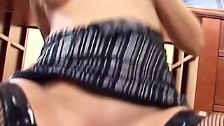 The boss is in the mood for a fuck - Good that the hot secretary with glasses is just around