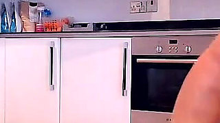 Your wankout of the Day 34JJ naked bench press