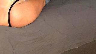 Preplay Before Sex with Clyde, Bonie Masturbates on the Bed, and Brings Herself to Multiple Orgasms. Wet Kinky Sexy