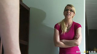 Fluid Exchange Student With Jessie Andrews, Keiran Lee - Brazzers