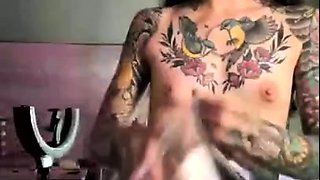 SMALL TIT BRUNETTE TATTOOED TEEN GIRLFRIEND CAUGHT IN SHOWER