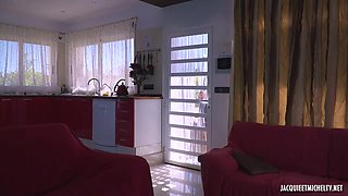 Shasha, 28, wanted two big cocks... - Jacquie et Michel TV