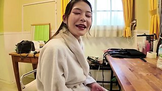 Omege japanese girl with big boobs on cams