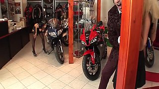 Euro Gangbang Budapest Scn 1 With Steve Holmes, Katy Sweet And Samantha Lucci