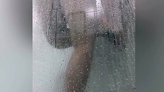 Amateur hottie solo masturbation