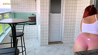 My Maid Bent Down to Clean and I Went Crazy, How Can I Resist This Ass?