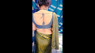 Sauteli step maa ki chudai Full hindi me darty talking full pela peli ki baat cliyar hindi audio  stepmom and stepson fuck in hi