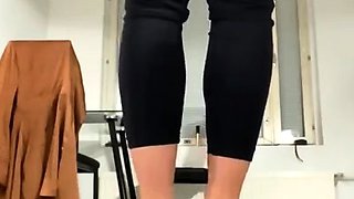 Amateur hottie solo masturbation