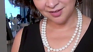 American MILF Marie Black Exposes Her Voluptuous Body