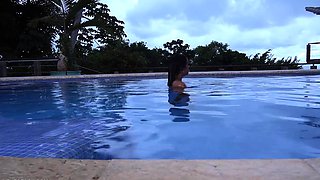 InTheCrack-Wet Girl Swimming In The Pool