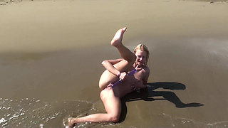 Teeny Squirts Into the Sea