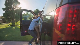 PORNFIDELITY - Tight Bodied MILF Brandi Love in Rough Fuck