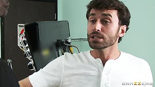 Trading Races With James Deen, Ariella Ferrera, Sean Michaels, Sarah Blake - Brazzers