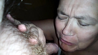 John is pissing all into Jen's open mouth