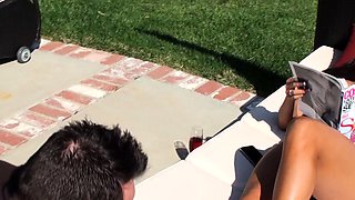 Outdoor fetish threesome loves pissing