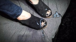 Masive Cum On Black Heels