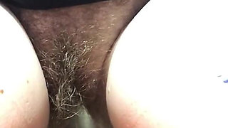 Massive Piss Sprays Everywhere