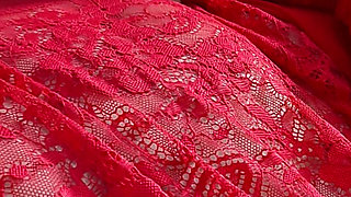 A Married Saudi Woman Gets Fucked in Her Husband's Absence on the Occasion of Valentine's Day