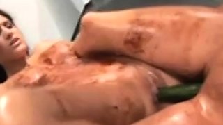 Bi pornstar fucks and fingers babe