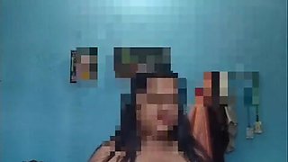 Indian desi cougar step-mom intro seducing movie.