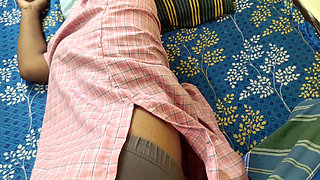 Married women and her stepsister threesome in bed